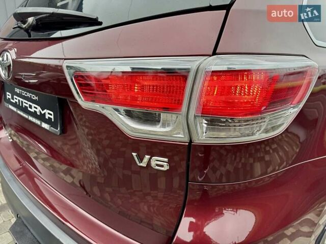 Красный Тойота Хайлендер, объемом двигателя 3.5 л и пробегом 205 тыс. км за 21900 $, фото 52 на Automoto.ua