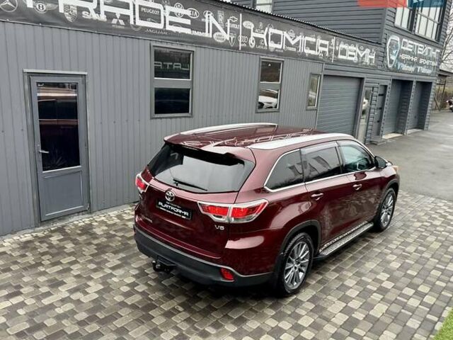 Красный Тойота Хайлендер, объемом двигателя 3.5 л и пробегом 205 тыс. км за 21900 $, фото 69 на Automoto.ua