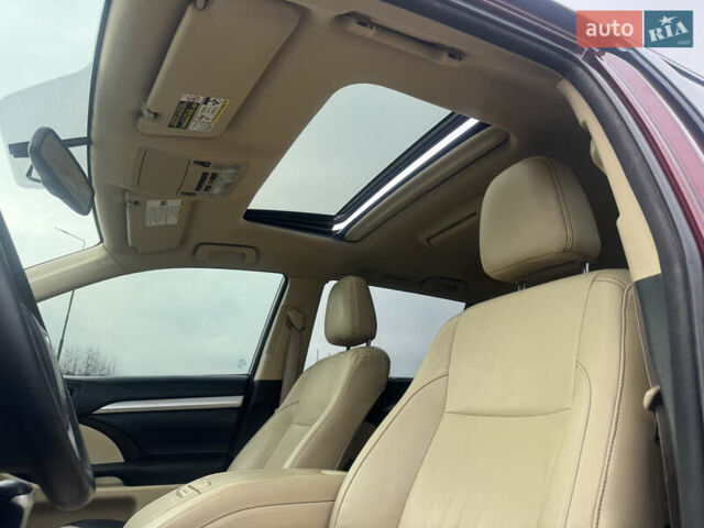 Красный Тойота Хайлендер, объемом двигателя 3.49 л и пробегом 224 тыс. км за 17300 $, фото 22 на Automoto.ua