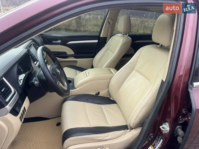 Красный Тойота Хайлендер, объемом двигателя 3.49 л и пробегом 224 тыс. км за 17300 $, фото 20 на Automoto.ua