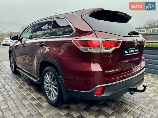 Красный Тойота Хайлендер, объемом двигателя 3.5 л и пробегом 205 тыс. км за 21900 $, фото 5 на Automoto.ua