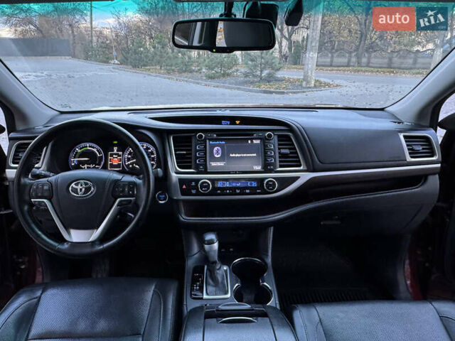 Червоний Тойота Хайлендер, об'ємом двигуна 3.5 л та пробігом 149 тис. км за 24900 $, фото 2 на Automoto.ua