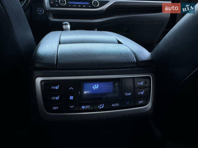 Червоний Тойота Хайлендер, об'ємом двигуна 3.5 л та пробігом 149 тис. км за 24900 $, фото 27 на Automoto.ua