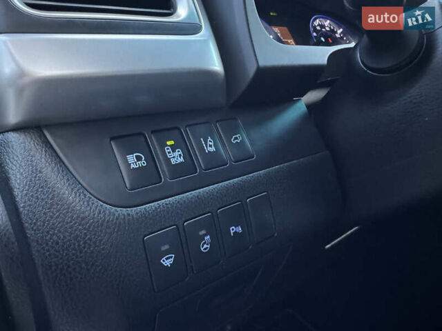 Червоний Тойота Хайлендер, об'ємом двигуна 3.5 л та пробігом 149 тис. км за 24900 $, фото 25 на Automoto.ua