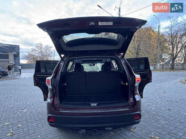 Червоний Тойота Хайлендер, об'ємом двигуна 3.5 л та пробігом 149 тис. км за 24900 $, фото 18 на Automoto.ua