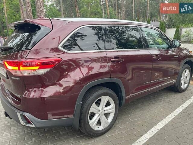 Красный Тойота Хайлендер, объемом двигателя 3.5 л и пробегом 180 тыс. км за 33300 $, фото 4 на Automoto.ua
