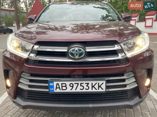 Красный Тойота Хайлендер, объемом двигателя 3.5 л и пробегом 180 тыс. км за 33300 $, фото 6 на Automoto.ua
