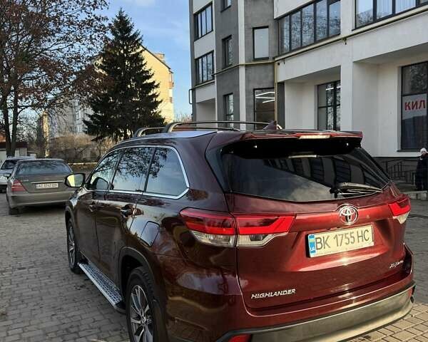 Червоний Тойота Хайлендер, об'ємом двигуна 3.46 л та пробігом 135 тис. км за 28500 $, фото 5 на Automoto.ua