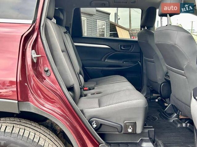 Красный Тойота Хайлендер, объемом двигателя 3.5 л и пробегом 77 тыс. км за 26400 $, фото 30 на Automoto.ua