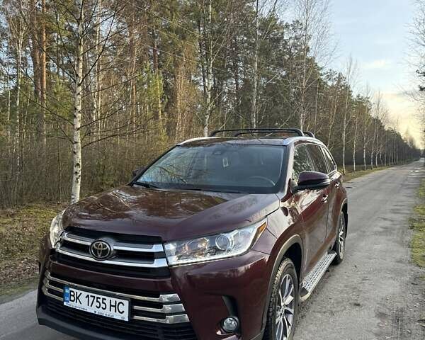 Червоний Тойота Хайлендер, об'ємом двигуна 3.46 л та пробігом 135 тис. км за 28500 $, фото 3 на Automoto.ua