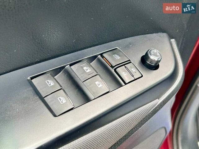 Красный Тойота Хайлендер, объемом двигателя 3.5 л и пробегом 77 тыс. км за 26400 $, фото 14 на Automoto.ua