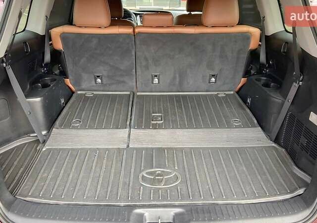 Червоний Тойота Хайлендер, об'ємом двигуна 3.46 л та пробігом 92 тис. км за 36300 $, фото 9 на Automoto.ua