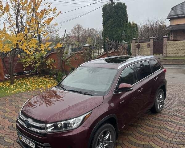 Красный Тойота Хайлендер, объемом двигателя 3.46 л и пробегом 65 тыс. км за 36200 $, фото 1 на Automoto.ua