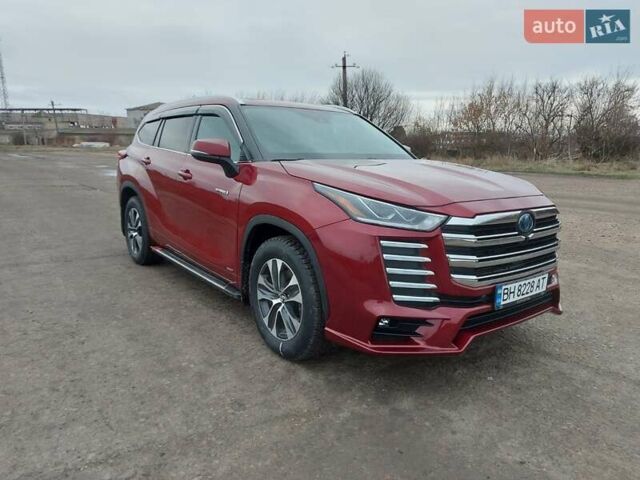 Красный Тойота Хайлендер, объемом двигателя 2.49 л и пробегом 72 тыс. км за 47000 $, фото 2 на Automoto.ua