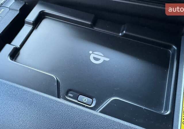 Красный Тойота Хайлендер, объемом двигателя 2.49 л и пробегом 84 тыс. км за 43105 $, фото 24 на Automoto.ua