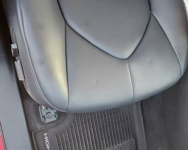 Красный Тойота Хайлендер, объемом двигателя 2.49 л и пробегом 72 тыс. км за 47000 $, фото 36 на Automoto.ua