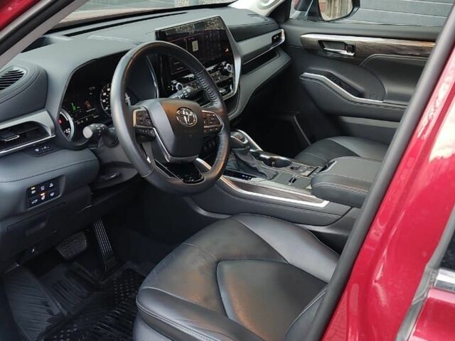 Тойота Хайлендер 2021 в Калуше на Automoto.ua Красный Тойота Хайлендер, объемом двигателя 2.5 л и пробегом 80 тыс. км за 41700 $, фото 9 на Automoto.ua