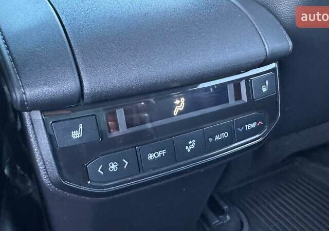 Красный Тойота Хайлендер, объемом двигателя 2.49 л и пробегом 84 тыс. км за 43105 $, фото 14 на Automoto.ua