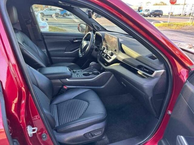 Тойота Хайлендер 2023 в Тернополе на Automoto.ua Красный Тойота Хайлендер, объемом двигателя 2.4 л и пробегом 18 тыс. км за 17100 $, фото 5 на Automoto.ua