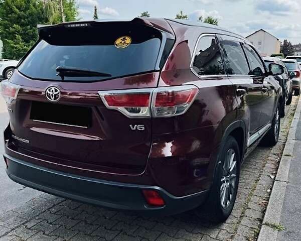 Тойота Хайлендер, об'ємом двигуна 0 л та пробігом 98 тис. км за 28999 $, фото 4 на Automoto.ua