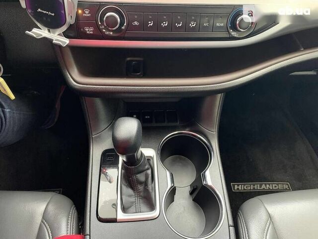 Тойота Хайлендер, объемом двигателя 2.7 л и пробегом 90 тыс. км за 22900 $, фото 16 на Automoto.ua