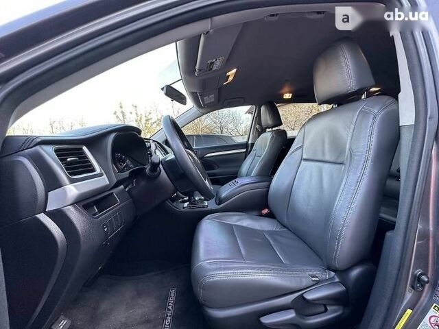 Тойота Хайлендер, объемом двигателя 2.7 л и пробегом 90 тыс. км за 22900 $, фото 8 на Automoto.ua