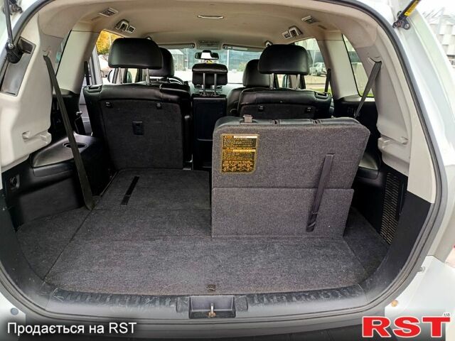 Тойота Хайлендер, об'ємом двигуна 3.5 л та пробігом 280 тис. км за 15600 $, фото 4 на Automoto.ua