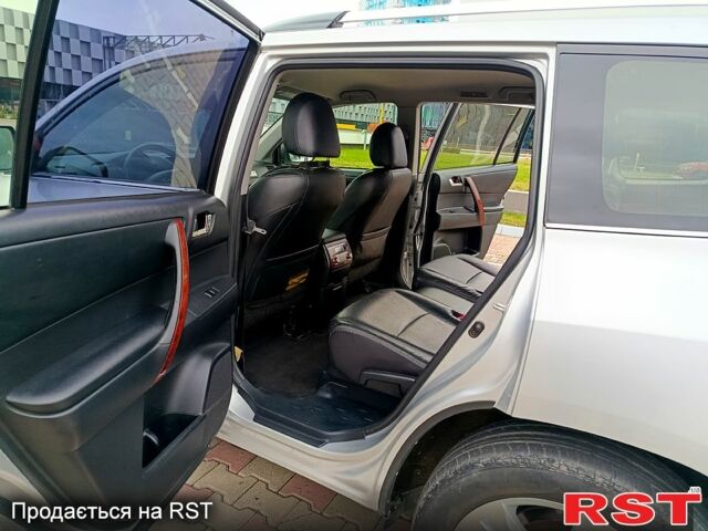 Тойота Хайлендер, об'ємом двигуна 3.5 л та пробігом 280 тис. км за 15600 $, фото 5 на Automoto.ua