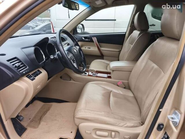 Тойота Хайлендер, объемом двигателя 0 л и пробегом 302 тыс. км за 18600 $, фото 9 на Automoto.ua