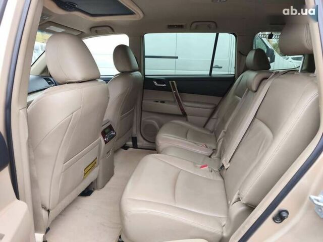 Тойота Хайлендер, объемом двигателя 0 л и пробегом 302 тыс. км за 18600 $, фото 10 на Automoto.ua