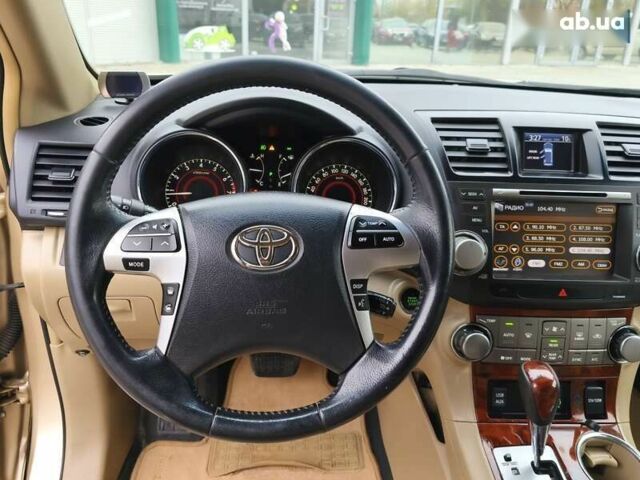 Тойота Хайлендер, объемом двигателя 0 л и пробегом 302 тыс. км за 18600 $, фото 16 на Automoto.ua