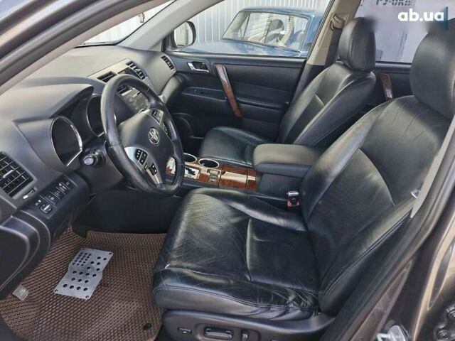 Тойота Хайлендер, объемом двигателя 3.5 л и пробегом 272 тыс. км за 16999 $, фото 17 на Automoto.ua