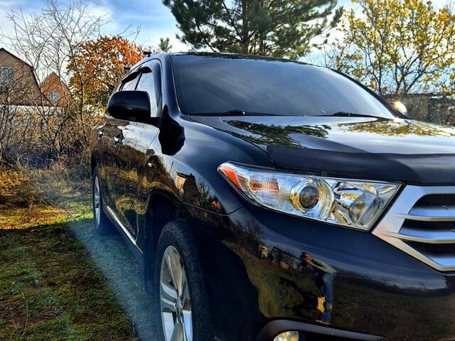 Тойота Хайлендер, об'ємом двигуна 3.5 л та пробігом 220 тис. км за 17000 $, фото 5 на Automoto.ua