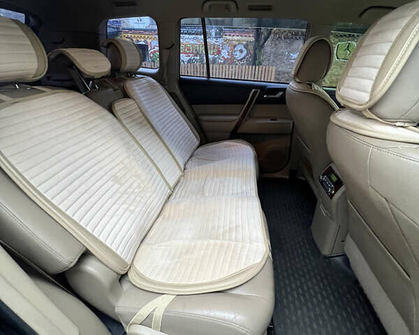 Тойота Хайлендер, объемом двигателя 3.46 л и пробегом 175 тыс. км за 21900 $, фото 4 на Automoto.ua