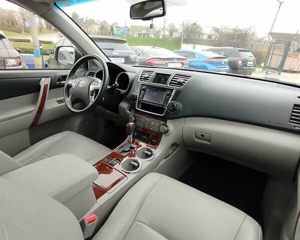 Тойота Хайлендер, объемом двигателя 3.46 л и пробегом 108 тыс. км за 18600 $, фото 22 на Automoto.ua