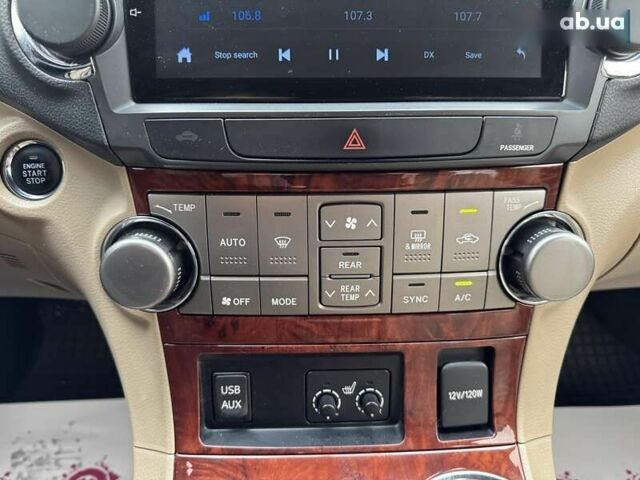 Тойота Хайлендер, об'ємом двигуна 0 л та пробігом 214 тис. км за 19200 $, фото 18 на Automoto.ua