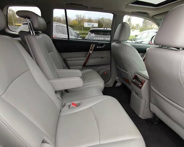 Тойота Хайлендер, объемом двигателя 3.46 л и пробегом 108 тыс. км за 18600 $, фото 19 на Automoto.ua