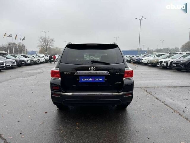 Тойота Хайлендер, об'ємом двигуна 0 л та пробігом 214 тис. км за 19200 $, фото 5 на Automoto.ua