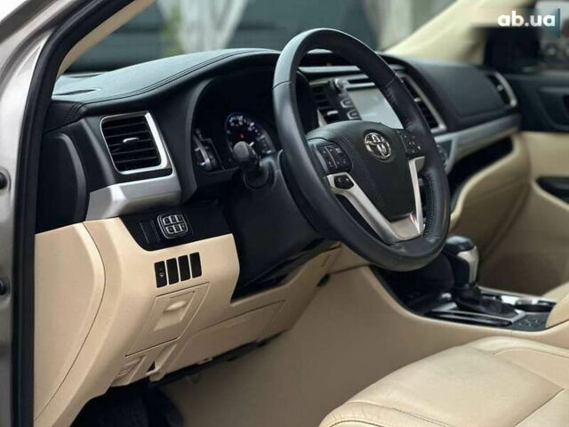 Тойота Хайлендер, объемом двигателя 0 л и пробегом 166 тыс. км за 23990 $, фото 12 на Automoto.ua