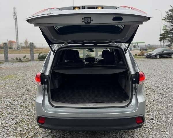 Тойота Хайлендер, объемом двигателя 0 л и пробегом 121 тыс. км за 26000 $, фото 18 на Automoto.ua