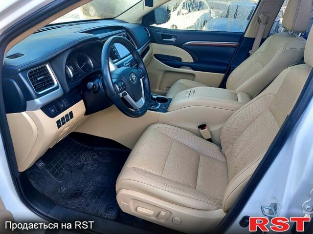 Тойота Хайлендер, объемом двигателя 35 л и пробегом 92 тыс. км за 32999 $, фото 11 на Automoto.ua