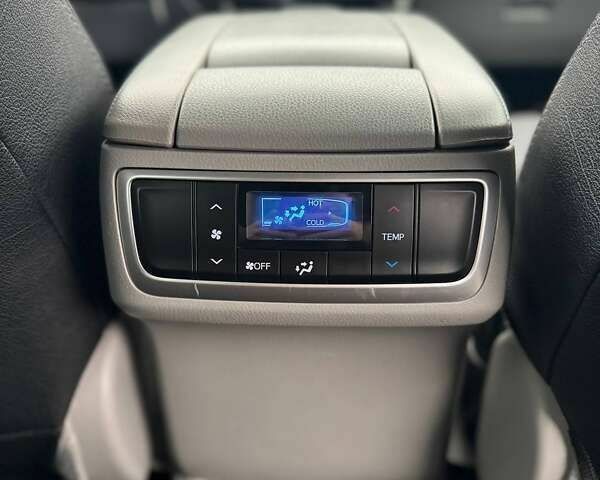 Тойота Хайлендер, объемом двигателя 0 л и пробегом 121 тыс. км за 26000 $, фото 16 на Automoto.ua