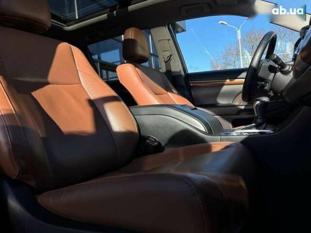 Тойота Хайлендер, объемом двигателя 0 л и пробегом 46 тыс. км за 37000 $, фото 11 на Automoto.ua