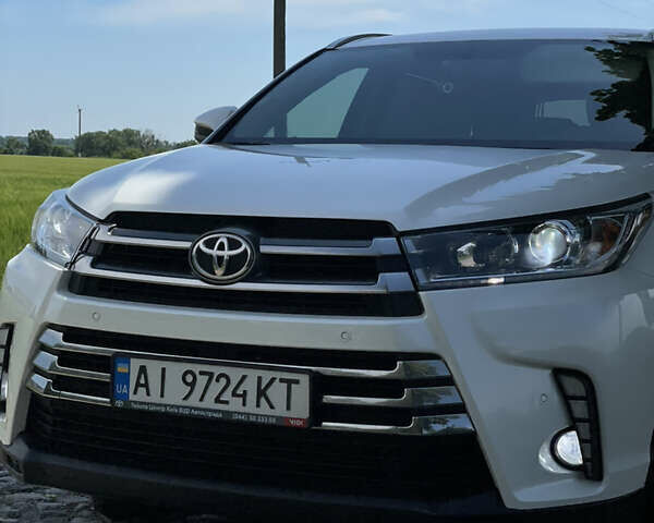 Тойота Хайлендер, объемом двигателя 3.46 л и пробегом 39 тыс. км за 42800 $, фото 1 на Automoto.ua