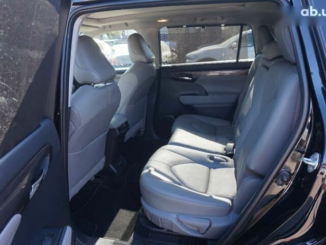 Тойота Хайлендер, объемом двигателя 0 л и пробегом 18 тыс. км за 44999 $, фото 26 на Automoto.ua