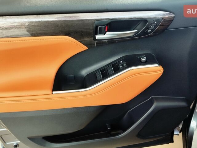 купить новое авто Тойота Хайлендер 2024 года от официального дилера Автоцентр AUTO.RIA Тойота фото