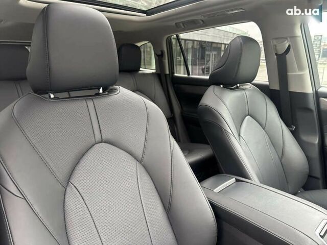 Тойота Хайлендер, объемом двигателя 2 л и пробегом 1 тыс. км за 58900 $, фото 28 на Automoto.ua