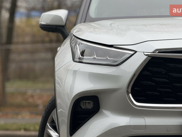 Тойота Хайлендер, об'ємом двигуна 2 л та пробігом 0 тис. км за 51999 $, фото 2 на Automoto.ua