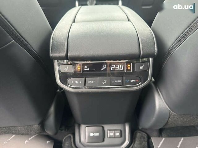 Тойота Хайлендер, объемом двигателя 2 л и пробегом 1 тыс. км за 58900 $, фото 24 на Automoto.ua