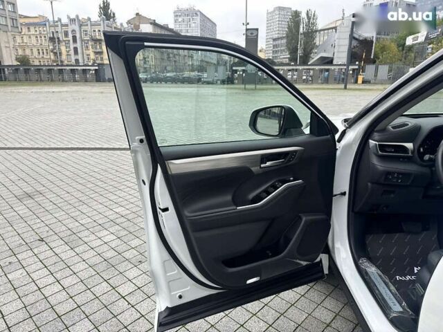 Тойота Хайлендер, объемом двигателя 2 л и пробегом 1 тыс. км за 58900 $, фото 11 на Automoto.ua